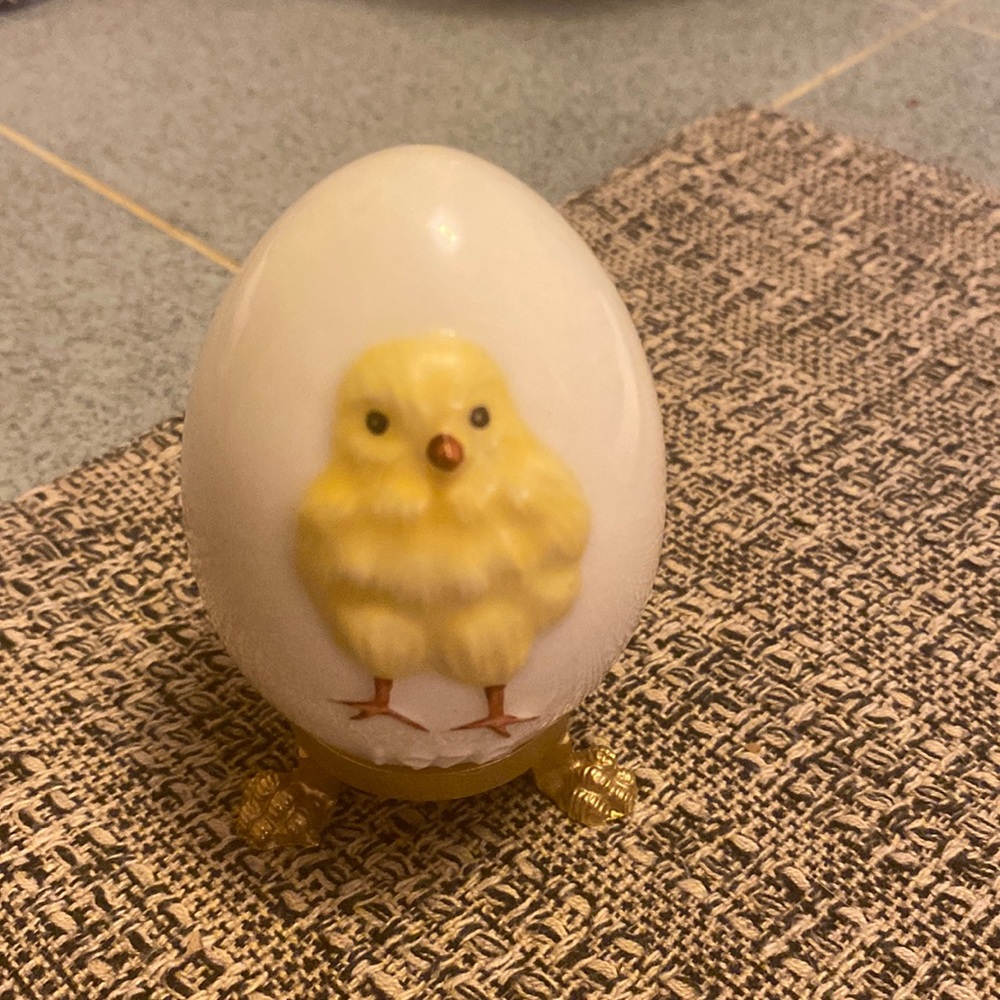 Hummel Egg with Chick 1978 (Easter)